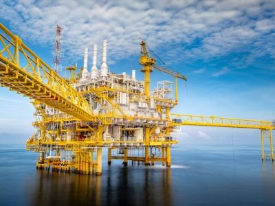 Carbon activo impregnado de NaOH para desulfuracion y decloracion