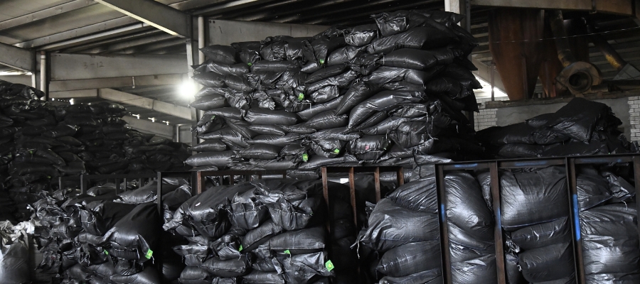 Metodo de empaquetado de carbon activado en polvo